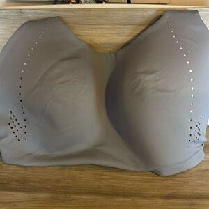 Lululemon Air Support High Impact Sport Bra Rhino Gray 34DDD